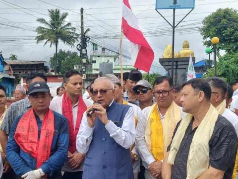 धरान पुगेर शेखर कोइरालाले भने- धर्मका विषयमा उत्तेजना र बहकाउमा लाग्नु हुँदैन