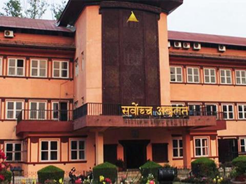 मुख्यमन्त्री थापाको विश्वासको मतविरुद्धको रिट न्यायाधीश खतिवडाको इजलासमा