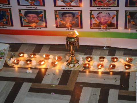साहित्य चौतारी झापाद्वारा दिवंगत स्रष्टाहरुप्रति श्रद्धाभाव अर्पण