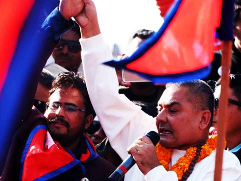 आजदेखि दुर्गा प्रसाईंले तीनकुनेमा प्रदर्शन गर्ने 