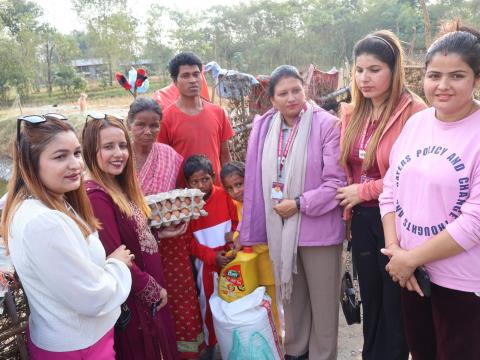 गरिब तथा विपन्नहरुको सहारा बन्दै मेची महाकाली बुहारी संयुक्त आवाज