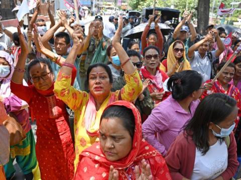 बचत फिर्ताको माग गर्दै सहकारीपीडित रिले अनशनमा
