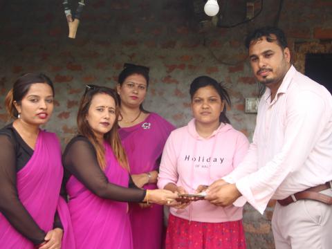  कन्यानसर पिडित बराइलीलाई मेचीमहाकाली बुहारी संयुक्त आवाजद्वारा आर्थिक सहयोग  