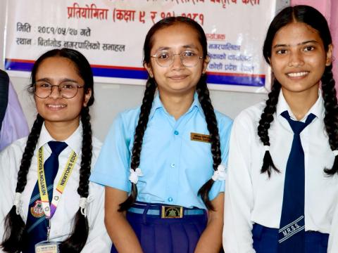 नगरस्तरीय वक्तृत्व कला प्रतियोगितामा  मोहनमायाकी छात्रा एलिना  प्रथम 