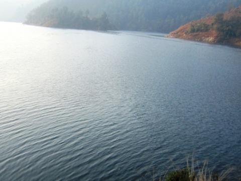 कुलेखानी जलविद्युत् आयोजनाको जलाशय भरिन थाल्याे
