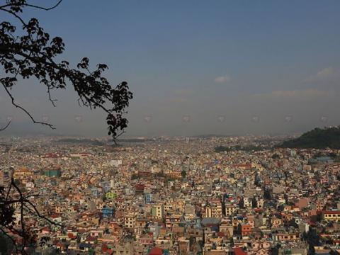 पश्चिमी वायुका साथै स्थानीय वायुको प्रभावले बदली र वर्षाको सम्भावना 