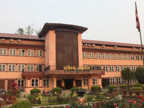व्यवसायी गुरुङले एमालेलाई दिने भनेको जग्गाको हक हस्तान्तरण नगर्न सर्वोच्चको अल्पकालीन अन्तरिम आदेश