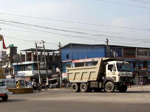 बिर्तामोडमा सार्वजनिक शौचालयको समस्या 
