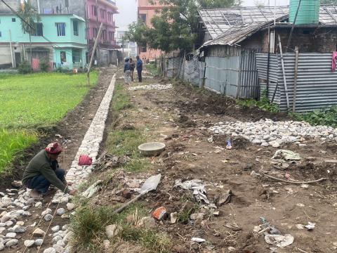 बिर्तामोड नगरपालिका वडा नम्बर ३ का विभिन्न टोलमा सडक निर्माण तथा स्तरोन्नतिका काम  धमाधम  गरिदै