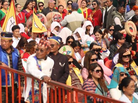 बिर्तामोड अन्तराष्ट्रिय  औद्योगिक महोत्सवमा एउटा टिकट खरिद गर्दा  अर्काे टिकट फ्रि