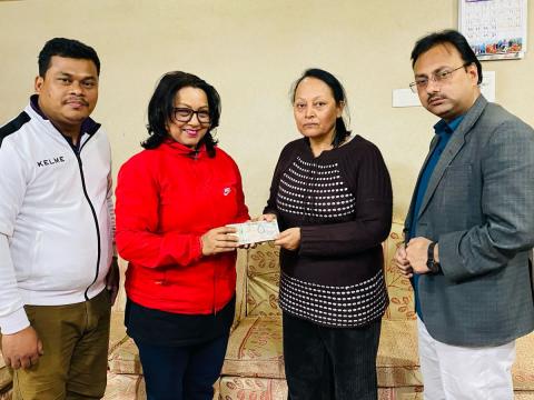 प्रेस चाैतारीकाे उपचार काेषमा नगर प्रमुख प्रसाईद्वारा ५१ हजार सहयोग