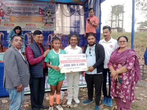 कनकाईमा जारी जिल्ला स्तरीय महिला फुटबलमा गौरादहलाई   ८-० को  फराकिलो गोल अन्तरले  हराउँदै  शिवसताक्षी विजयी