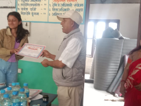 झापाको कनकाई  वडा न १ ले महिलाहरुलाई धमाधम स्वरोजगार बन्ने तालिम दिदै   
