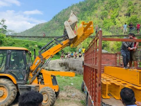 बन्ने भयो दिखुवा खोलामा पुल