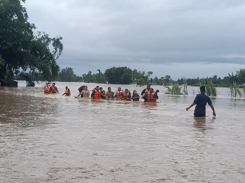 झापामा बाढीको प्रभावः करिब ४५० घरधुरी विस्थापित