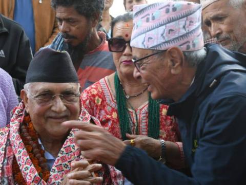 झापा–५ मा अध्यक्ष  ओलीका पक्षमा ३० कारण सार्वजनिक गर्दै