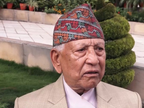 ज्येष्ठ सदस्य केसीले आज पद तथा गोपनीयताको शपथ लिँदै