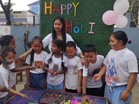 लिङ्कन  मन्टेश्वरी  विद्यालयमा उल्लासमय रूपमा फागुपर्व  शुभकामना आदानप्रदान सम्पन्न