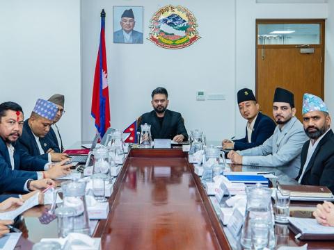 प्रधानमन्त्री र मन्त्रीहरूले सम्पत्ति विवरण सार्वजनिक गरेपछि सामाजिक सञ्जालमा चर्चा