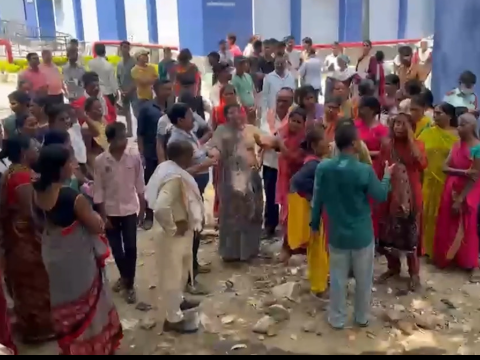 बिहारको शीतला मन्दिरमा भागदौड, ८ महिलाको मृत्यु