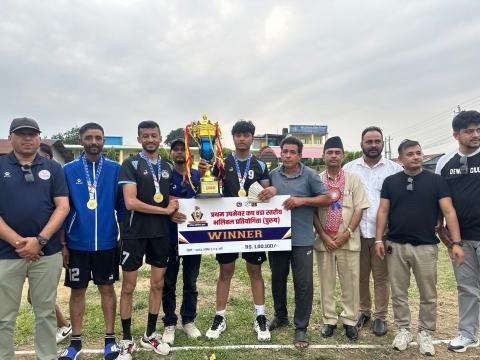 प्रथम उपमेयर कप वडास्तरीय भलिबल प्रतियोगिता २०८३ को उपाधि वडा नम्बर ३ लाई, भरत यादव बने प्रतियोगिताकै उत्कृष्ट खेलाडी प्रथम उपमेयर कप वडास्तरीय भलिबल प्रतियोगिता २०८३ को उपाधि वडा नम्बर ३ लाई, भरत यादव बने प्रतियोगिताकै उत्कृष्ट खेलाडी