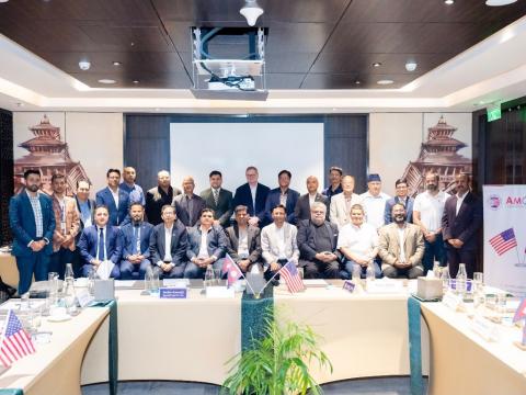 नेपाललाई विश्व वित्तीय प्रणालीसँग जोड्न क्रस रिभर बैंक र एमच्यामको विशेष पहल
