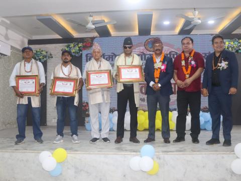 पत्रकार राजवंशी र सुवेदी सम्मानित