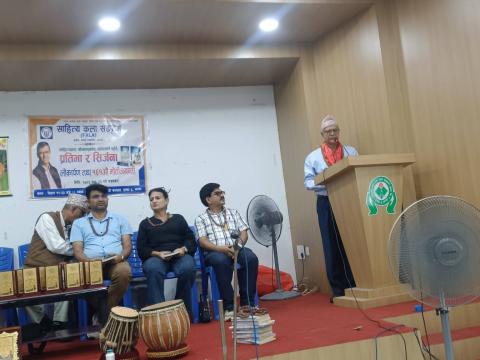 दमकमा प्रतिभा र सिर्जनाको लोकार्पण, नेपाल–भारतका साहित्यकार एकै मञ्चमा दमकमा प्रतिभा र सिर्जनाको लोकार्पण, नेपाल–भारतका साहित्यकार एकै मञ्चमा